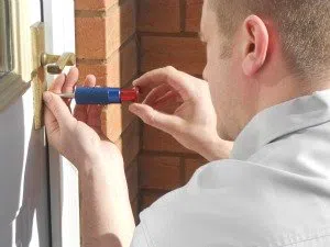 Lyndhurst  Locksmith Service Lyndhurst, NJ 201-402-2713 - 4a-Broken-Key-Extraction