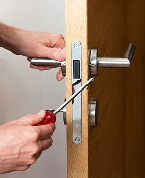 Lyndhurst  Locksmith Service Lyndhurst, NJ 201-402-2713 - 9a-New-Locks-Installation